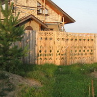 Резной деревянный забор, начало  